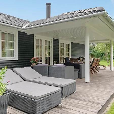 Holiday home Stunning In With Wifi Asnaes