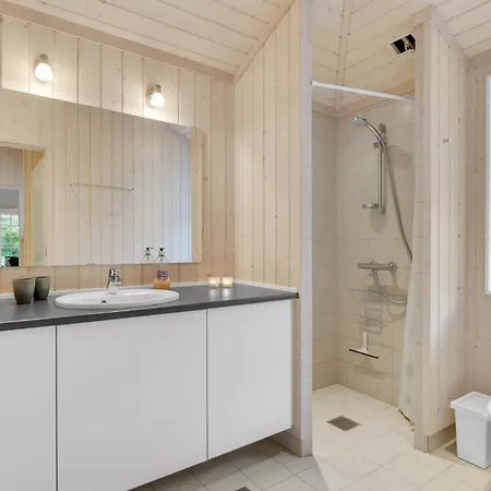Stunning In With Wifi Holiday home