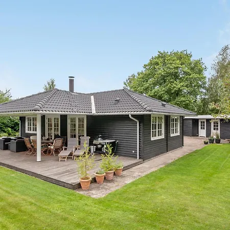 Stunning In With Wifi Holiday home