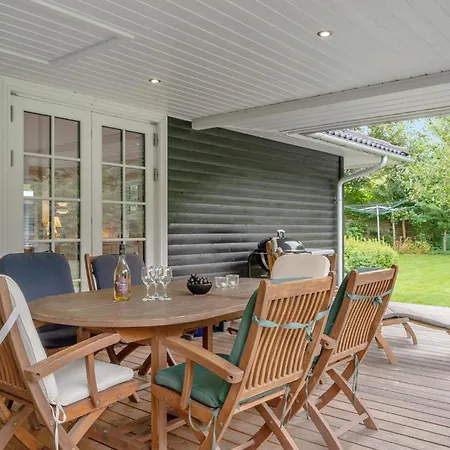 Stunning In With Wifi Holiday home